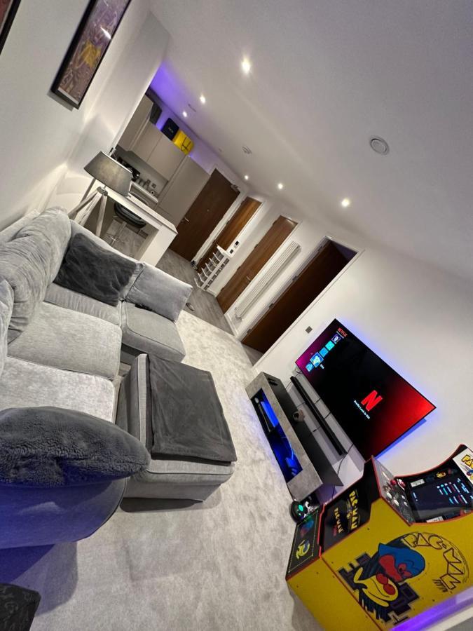 Luxury 1 Bedroom Apartment Media City Manchester Bagian luar foto